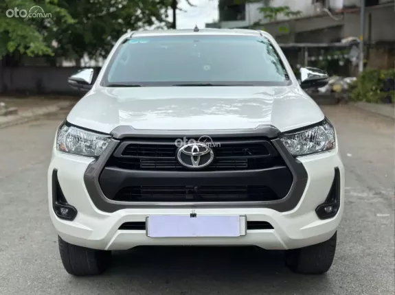 Toyota Hilux 2.4E 4×2 AT 2021 - 🚗Cầm Cavet ô tô🔥THU MUA GIÁ CAO🔥TÂN TỨ QUÝ🌟