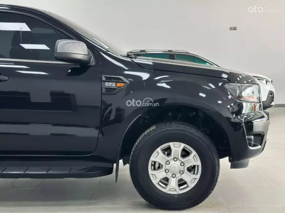 Ford Ranger XLS 2.2 4x2 AT 2019 - Xe lướt nhập khẩu Thái Lan còn mới 99%