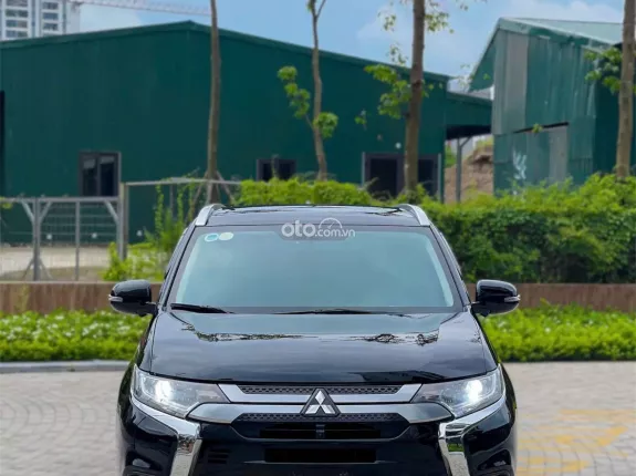Mitsubishi Outlander 2.0 CVT 2022 - Xe full lịch sử bảo dưỡng chính hãng