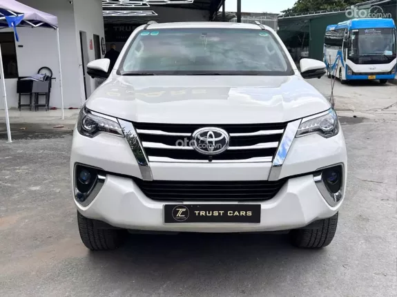 Toyota Fortuner 2.7V 2019 - 2 cầu, odo chuẩn 77.000km