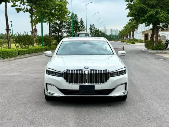 BMW 740Li Pure Excellence 2019 - BMW 740Li Pure Excellence 2019