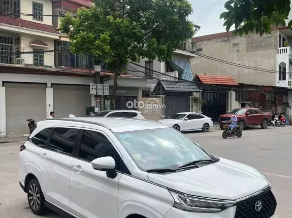 Toyota Veloz Cross 1.5 CVT 2022 - Mới trên 96%