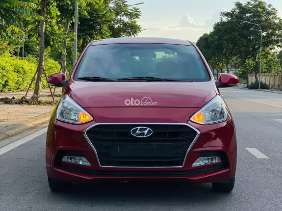 Hyundai Grand i10 1.0 AT 2018 - Sẵn 1 chiếc chạy gia đình giá tiết kiệm