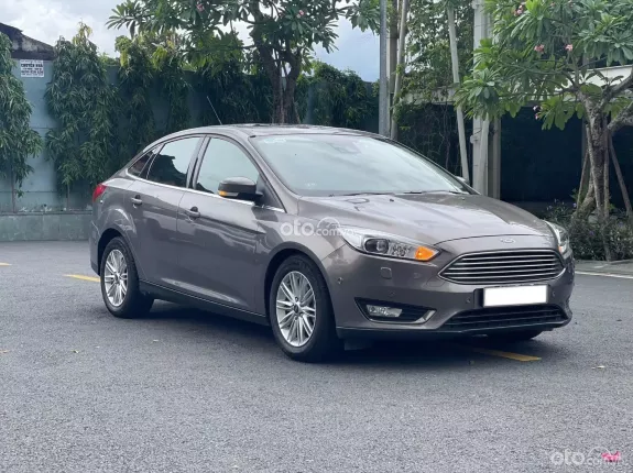 Ford Focus Titanium 2016 - Xe gia đình đi kỹ, máy móc gầm bệ zin