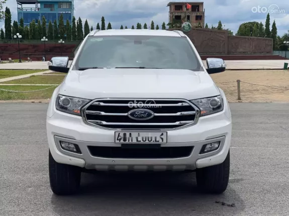 Ford Everest Titanium 2.0 AT 4x2 2019 - Xe 1 chủ-Màu trắng rất sang