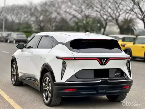 VinFast VF7 Plus 2025 - SUV HẠNG C – LĂN BÁNH CHỈ 861 TRIỆU - TRẢ TRƯỚC CHỈ 174 TRIỆU