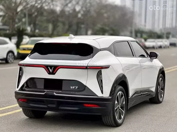 VinFast VF7 Plus 2025 - SUV HẠNG C – LĂN BÁNH CHỈ 861 TRIỆU - TRẢ TRƯỚC CHỈ 174 TRIỆU