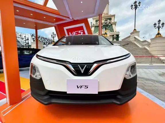 VinFast VF5 Plus 2025 - HẠN 30/10 - TẶNG 2 NĂM BẢO HIỂM THÂN VỎ + TRỪ 12 TRIỆU | SẴN TRẮNG GIAO NGAY GIÁ CHỈ TỪ 101 TRIỆU NHẬN XE - GIẢM GẦN 44 TRIỆU CHƯA KÈM QUÀ