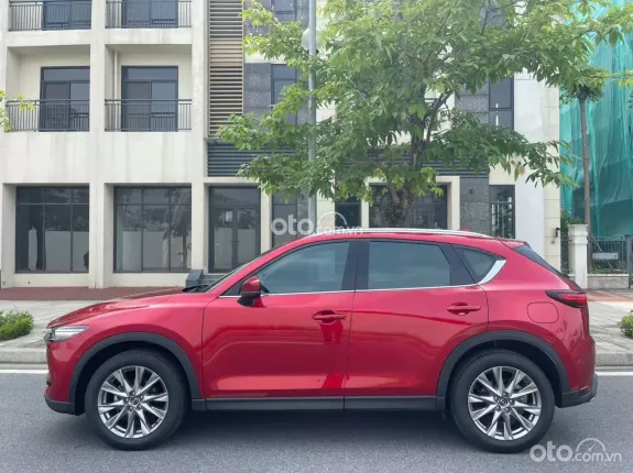 Mazda CX-5 2.0 Luxury 2022 - Bán xe 2022 odo thấp giá tốt