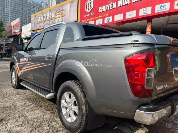 Nissan Navara EL Premium R 2018 - Tư nhân có nắp thùng - Chỉ hơn 4 đồng