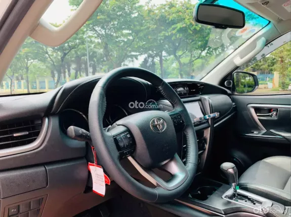 Toyota Fortuner 2022 - Xe đẹp chạy 4 vạn km, full lịch sử hãng