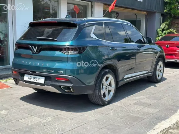 VinFast SA President 2020 - Xe đổi màu chính hãng, có thay cốp mới