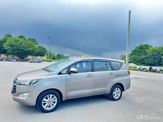 Toyota Innova 2.0E 2018 - Siêu phẩm quốc dân trình làng - Mời ace bem giá