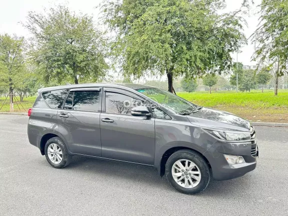 Toyota Innova 2.0E 2016 - 7 chỗ máy đầm xuất sắc đã thêm nhiều phụ kiện