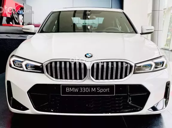 BMW 330i M Sport 2024 - Phiên bản nâng cấp, Thiết kế thể thao sang trọng