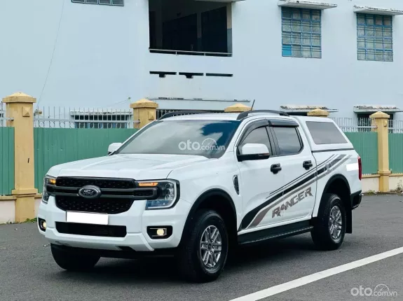 Ford Ranger XLS 2.0L 4x2 AT 2024 - Xe bao đẹp