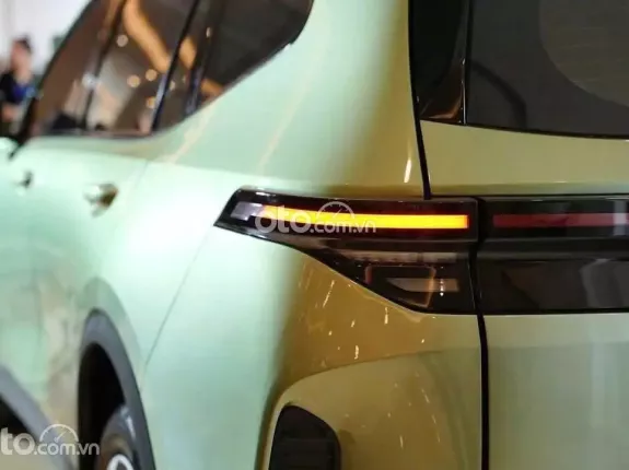 VinFast Limo Green 2025 - LĂN BÁNH CHỈ 704 TRIỆU - NHẬN CỌC SLOT GIAO SỚM