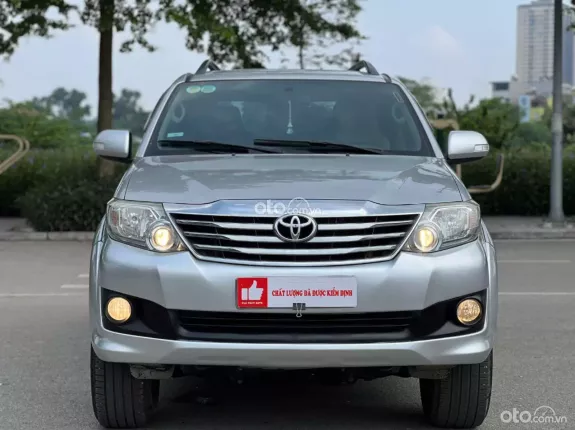 Toyota Fortuner 2.7V 2013 - FORM MỚI 2013 – MÀU BẠC