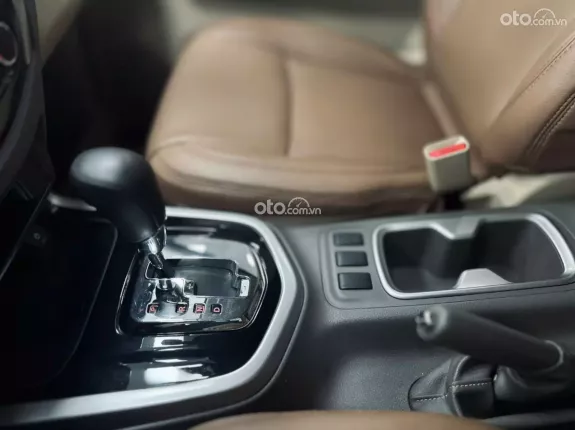 Nissan Navara EL Premium R 2018 - Nhập khẩu Thái Lan
