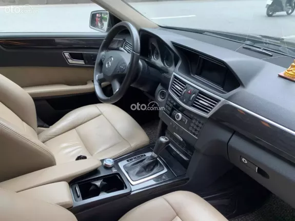Mercedes-Benz E250 E250 2011 - Biển Hn tên Tư nhân - Giá chỉ hơn 3 đồng