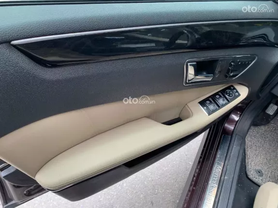 Mercedes-Benz E250 E250 2011 - Biển Hn tên Tư nhân - Giá chỉ hơn 3 đồng