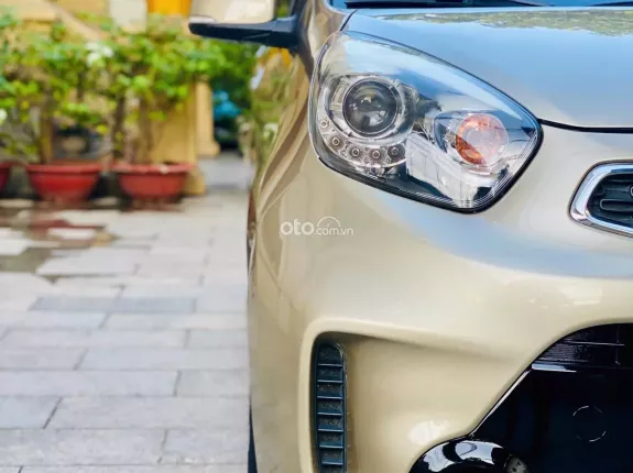 Kia Morning Si 1.25 AT 2016 - Màu vàng cát - xe chuẩn gia đình