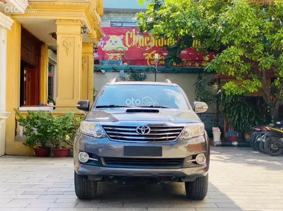 Toyota Fortuner 2.4 MT 4x2 2015 - Xe cũ giá tốt, hỗ trợ thủ tục nhanh