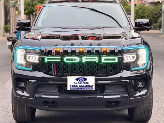 Ford Everest Sport 2.0 AT 4x2 2023 - Xe lướt như mới-Đã lên phụ kiện hãng đầy đủ