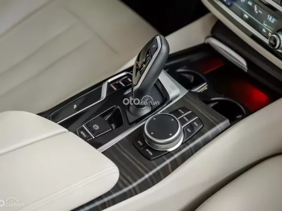 BMW 520i Luxury Line 2022 - BMW 520i Luxury Line 2022 lướt nhẹ 23.000km cực đẹp