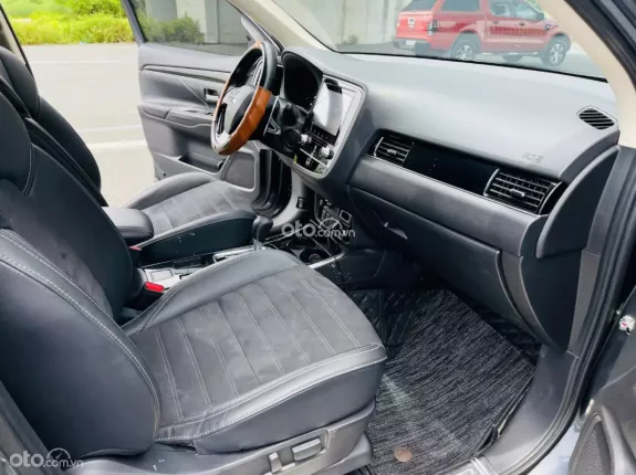 Mitsubishi Outlander 2.0 CVT 2022 - Xe 1 chủ Hà Nội, giá tốt thương lượng