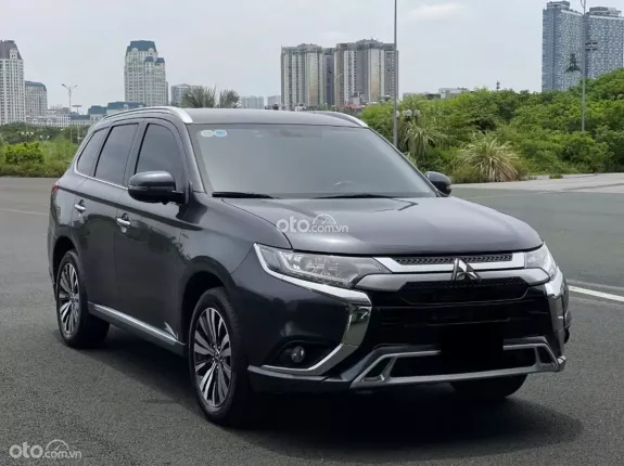 Mitsubishi Outlander 2.0 CVT 2022 - Xe 1 chủ Hà Nội, giá tốt thương lượng
