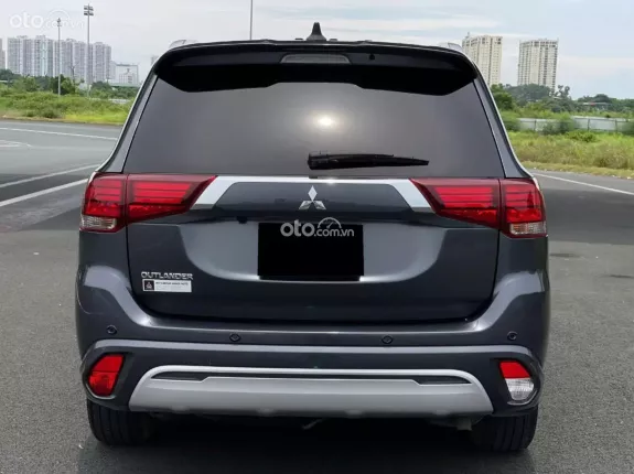 Mitsubishi Outlander 2.0 CVT 2022 - Xe 1 chủ Hà Nội, giá tốt thương lượng