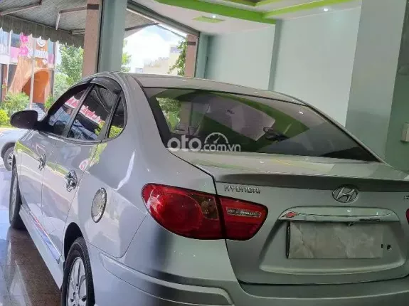 Hyundai Avante 2014 - Giá chỉ 220 triệu cần bán gấp