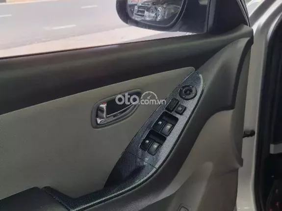 Hyundai Avante 2014 - Giá chỉ 220 triệu cần bán gấp