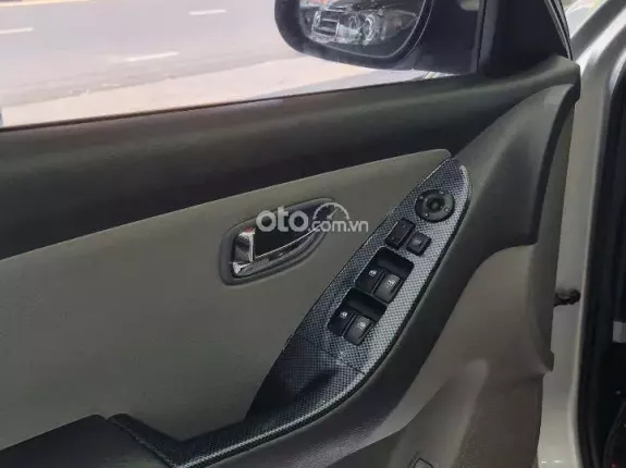 Hyundai Avante 2014 - Giá chỉ 220 triệu cần bán gấp