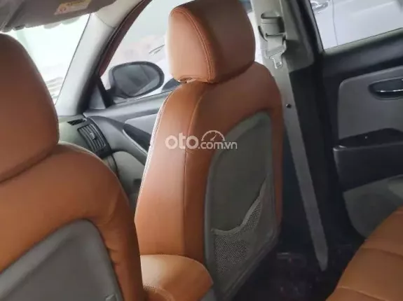 Hyundai Avante 2014 - Giá chỉ 220 triệu cần bán gấp