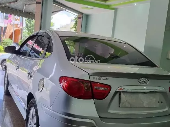 Hyundai Avante 1.6 MT 2014 - Cần bán gấp