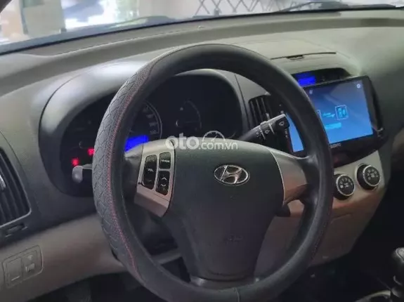 Hyundai Avante 1.6 MT 2014 - Cần bán gấp