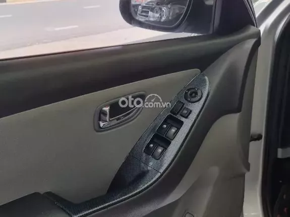 Hyundai Avante 1.6 MT 2014 - Cần bán gấp