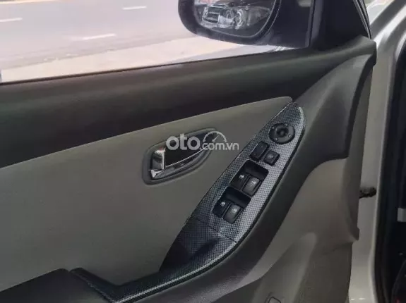 Hyundai Avante 1.6 MT 2014 - Cần bán gấp