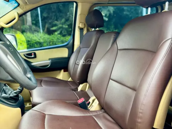 Hyundai Grand Starex 2.4 MT 2017 - Hyundai Grand Starex 2.4 MT 2017