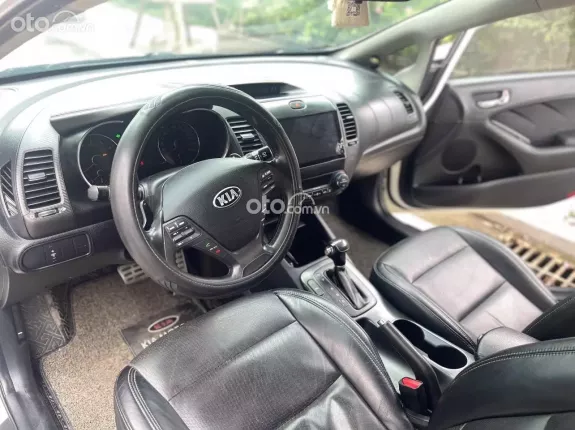 Kia K3 1.6AT 2014 - Chủ đổi xe cần bán, xe đẹp giữ gìn