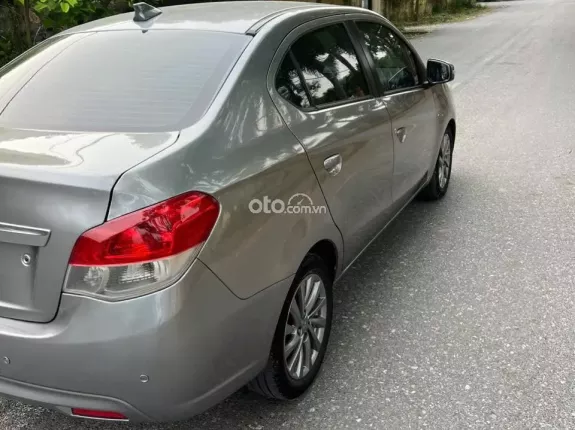 Mitsubishi Attrage 1.2L AT 2015 - Xe đẹp, máy số thân vỏ zin. K đâm va ngập nước. Có màn hình, cam lùi. Lốp mới, đăng kiểm mới