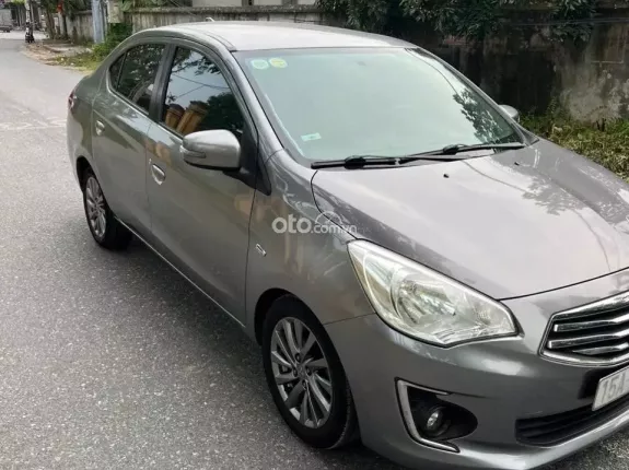 Mitsubishi Attrage 1.2L AT 2015 - Xe đẹp, máy số thân vỏ zin. K đâm va ngập nước. Có màn hình, cam lùi. Lốp mới, đăng kiểm mới