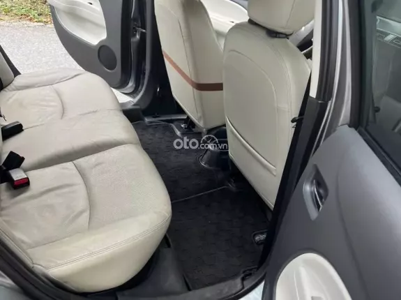 Mitsubishi Attrage 1.2L AT 2015 - Xe đẹp, máy số thân vỏ zin. K đâm va ngập nước. Có màn hình, cam lùi. Lốp mới, đăng kiểm mới