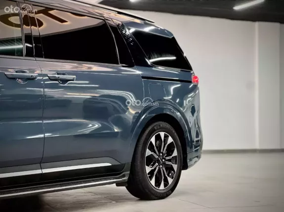 Kia Carnival 3.5G Signature 2022 - MPV cao cấp với thiết kế hiện đại và an toàn