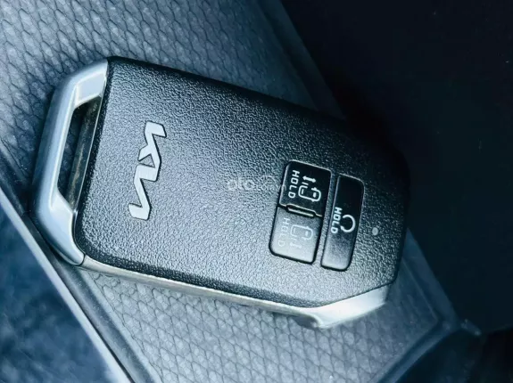 Kia Carnival 2.2D Signature 2023 - Xe gia đình cao cấp giá tốt