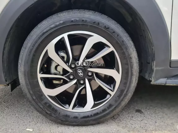 Hyundai Tucson 2.0 Tiêu chuẩn 2019 - Hyundai Tucson 2.0 Tiêu chuẩn 2019