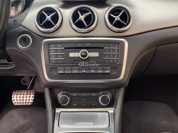Mercedes-Benz CLA 250 4Matic 2015 - Đẹp chất, biển Hà Nội