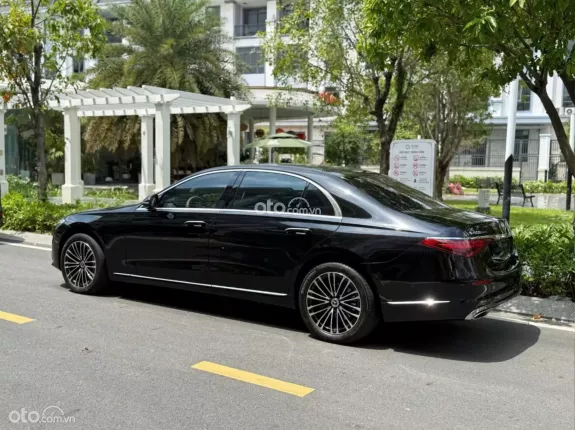 Mercedes-Benz S450 4Matic 2022 - Màu đen nội thất kem chạy ít - Hỗ trợ bank 3.3 tỷ lãi suất tốt